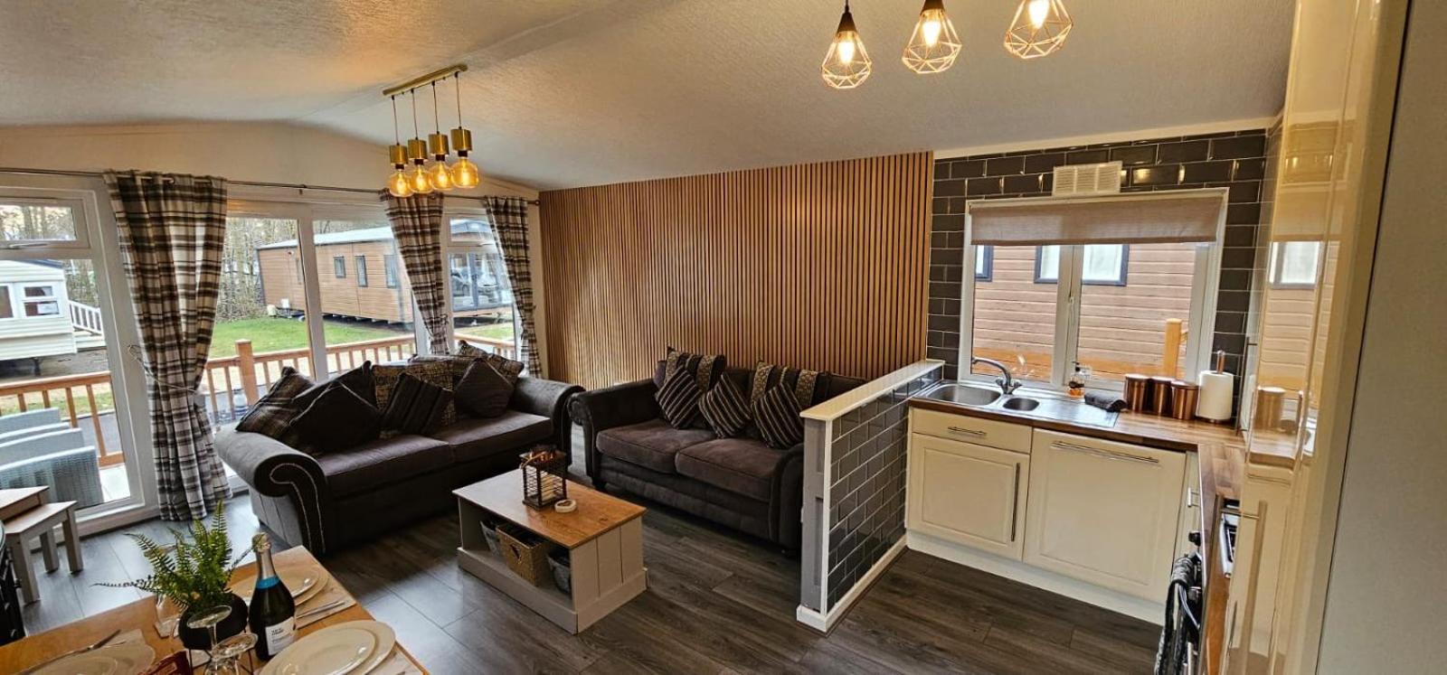Tranquil Lodge Hot Tub And Free Golf Swarland Esterno foto
