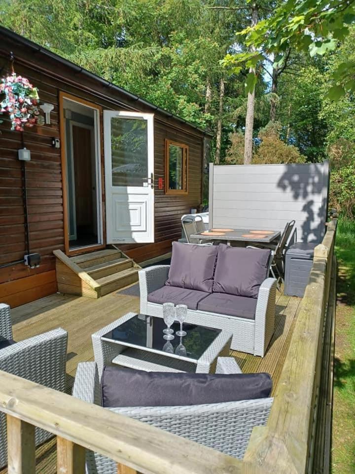 Tranquil Lodge Hot Tub And Free Golf Swarland Esterno foto